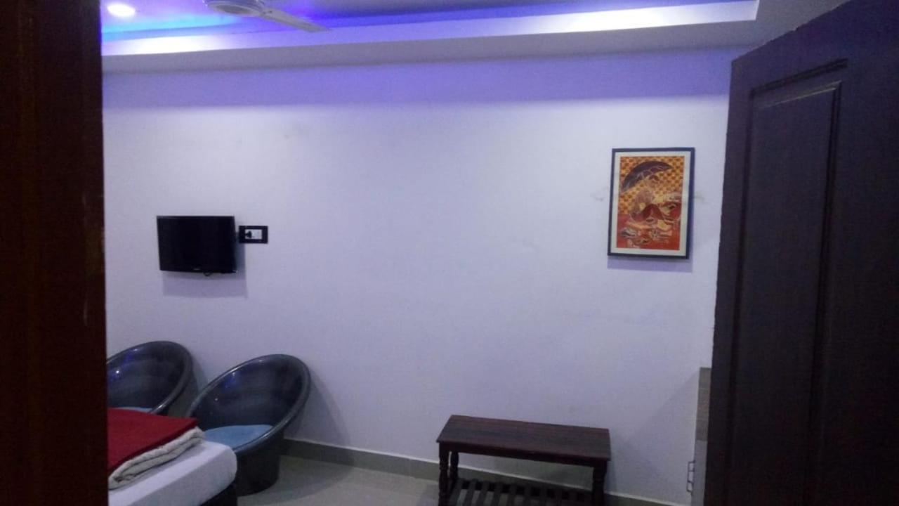 Hotel Vashishta Inn Paderu 外观 照片